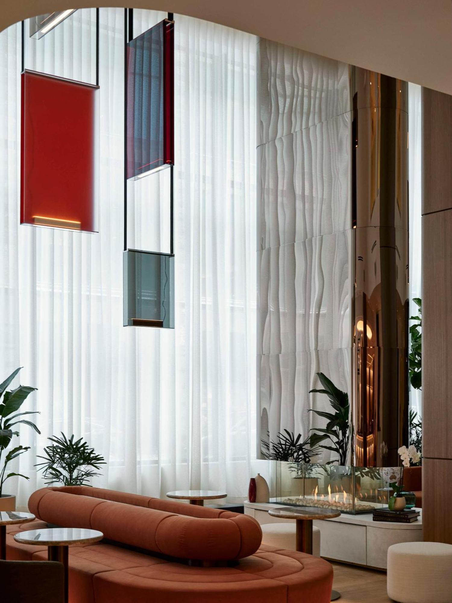 Vogue Hotel Montreal Downtown, Curio Collection By Hilton Esterno foto