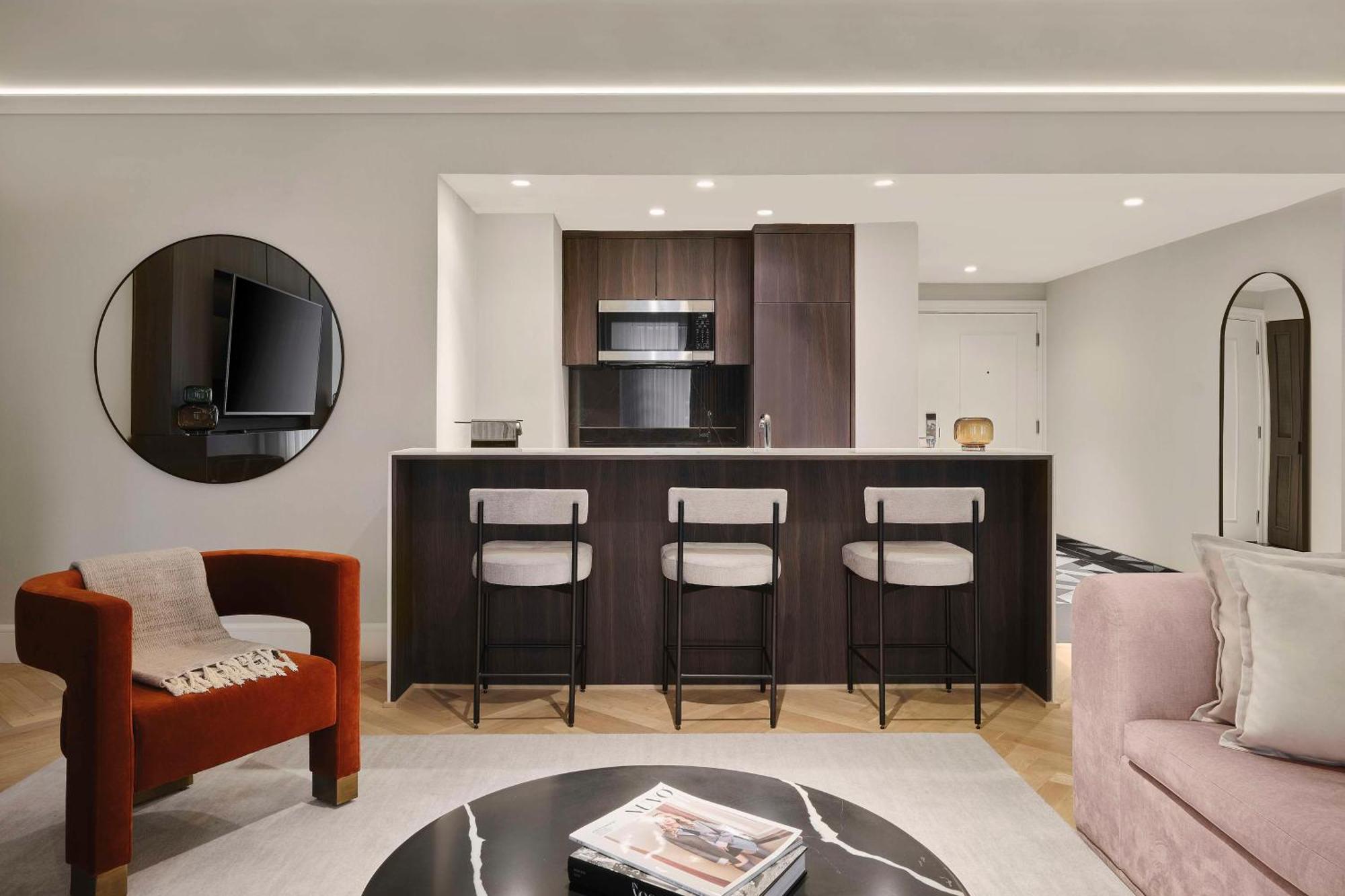 Vogue Hotel Montreal Downtown, Curio Collection By Hilton Esterno foto